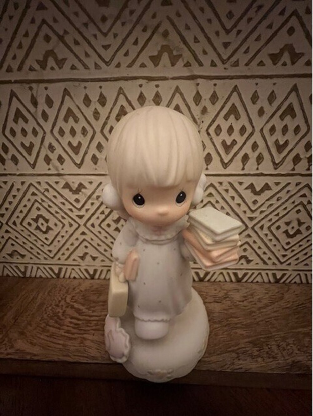 VTG 1994 Precious Moments Porcelain Figurine Growing in Grace Age 5
